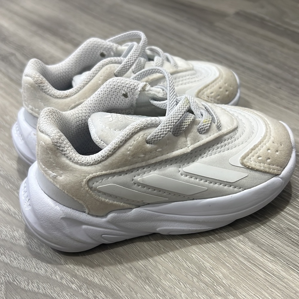 Toddler ADIDAS sneakers size 5k